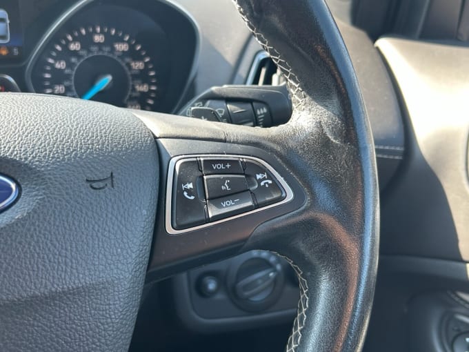 2025 Ford Kuga