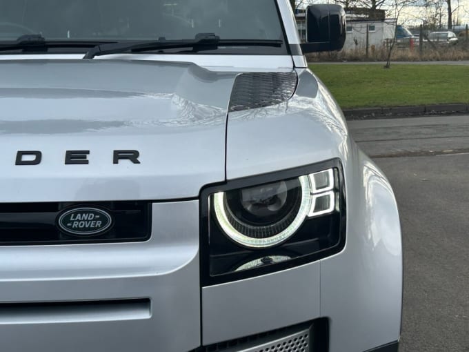 2025 Land Rover Defender
