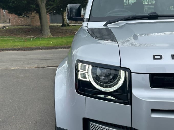 2025 Land Rover Defender