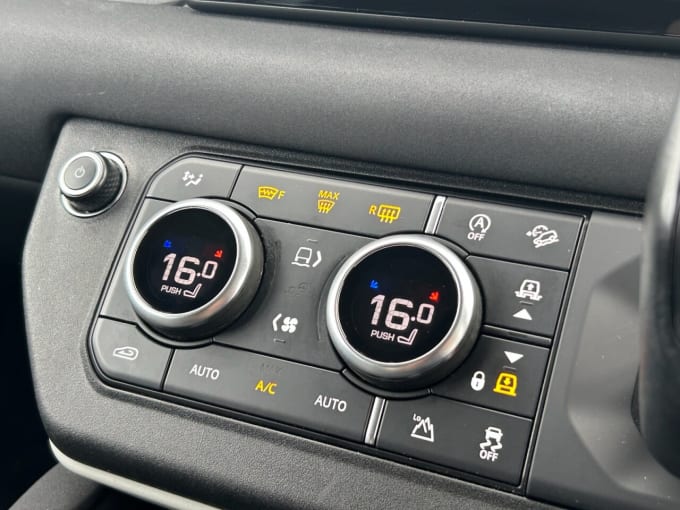2025 Land Rover Defender