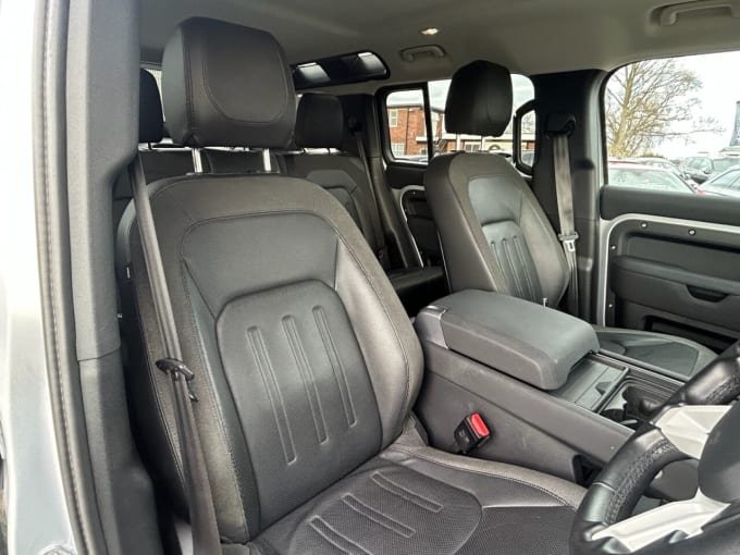 2025 Land Rover Defender