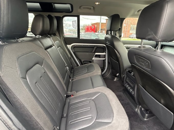 2025 Land Rover Defender
