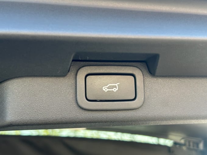 2025 Land Rover Discovery