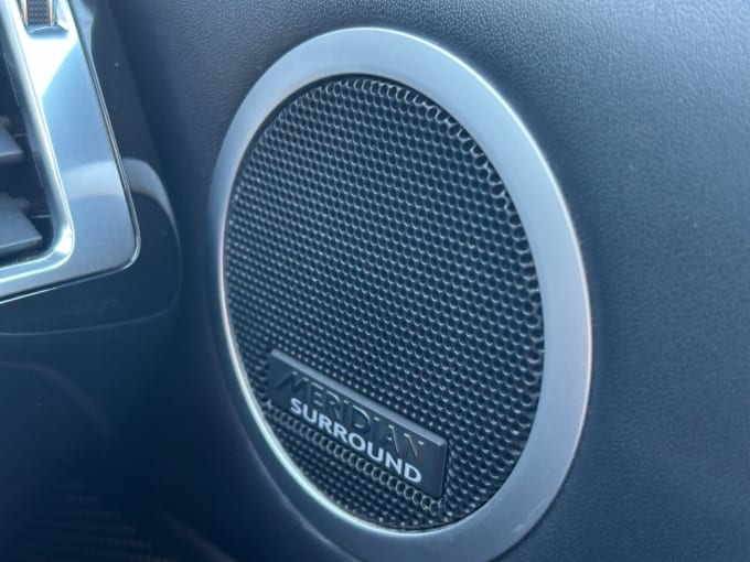 2025 Land Rover Discovery