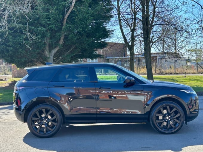 2025 Land Rover Range Rover Evoque