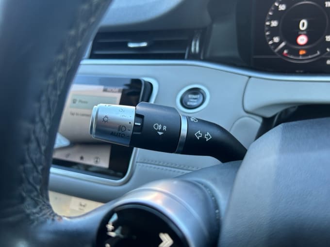 2025 Land Rover Range Rover Evoque
