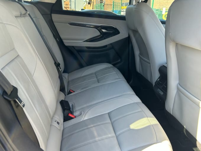 2025 Land Rover Range Rover Evoque