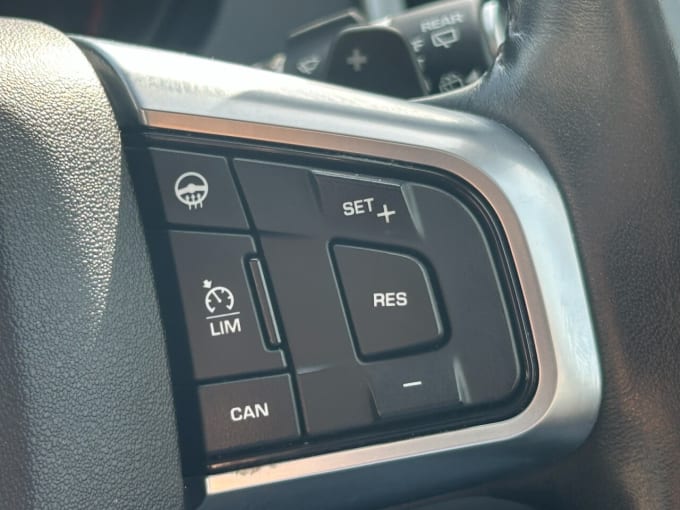 2025 Land Rover Discovery Sport