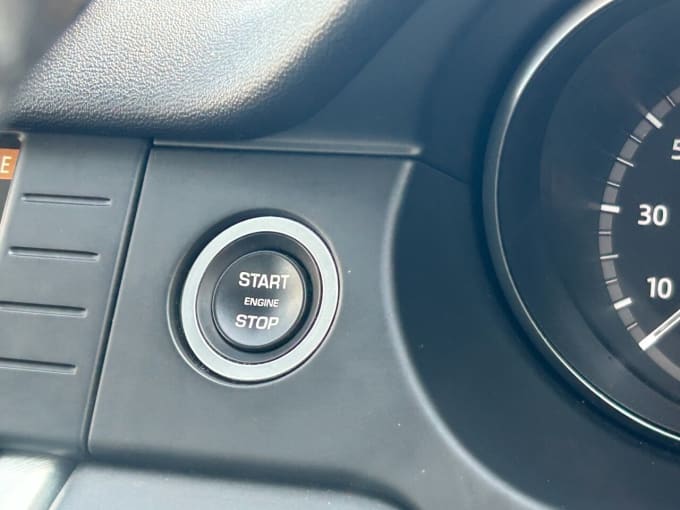 2025 Land Rover Discovery Sport