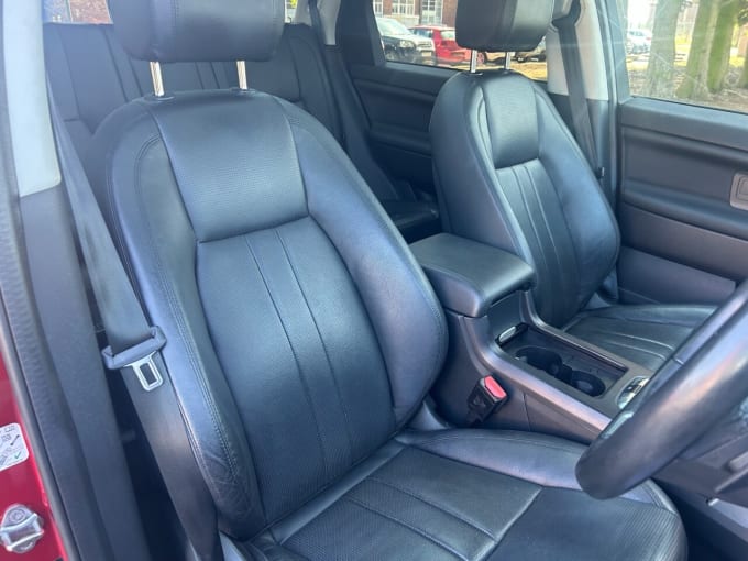 2025 Land Rover Discovery Sport