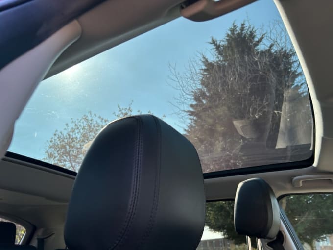 2025 Land Rover Discovery Sport