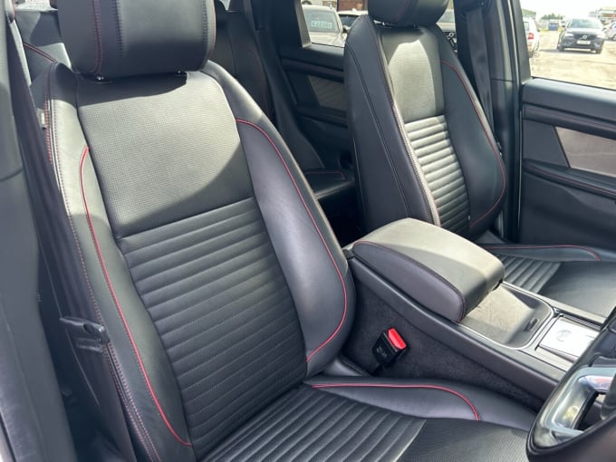 2025 Land Rover Discovery Sport
