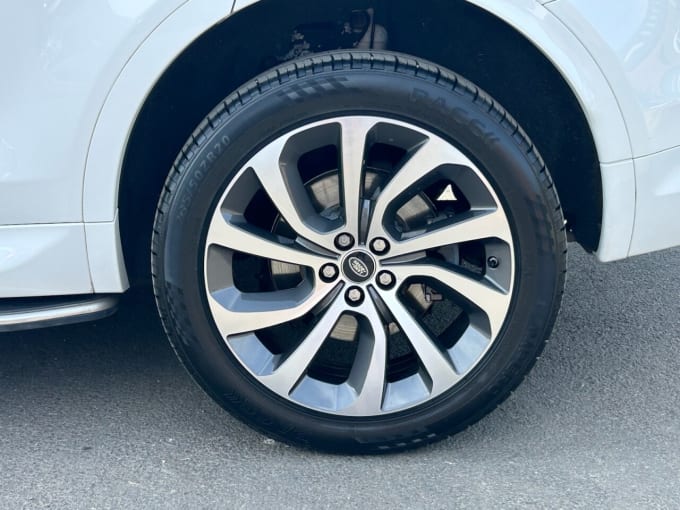 2025 Land Rover Discovery Sport