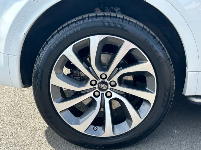 2025 Land Rover Discovery Sport