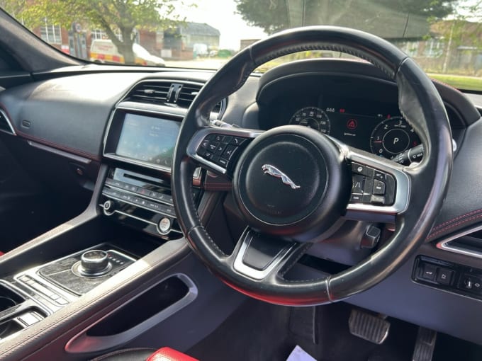 2025 Jaguar F-pace