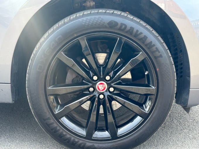 2025 Jaguar F-pace