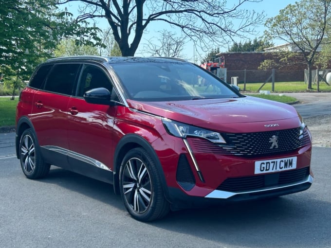 2025 Peugeot 5008