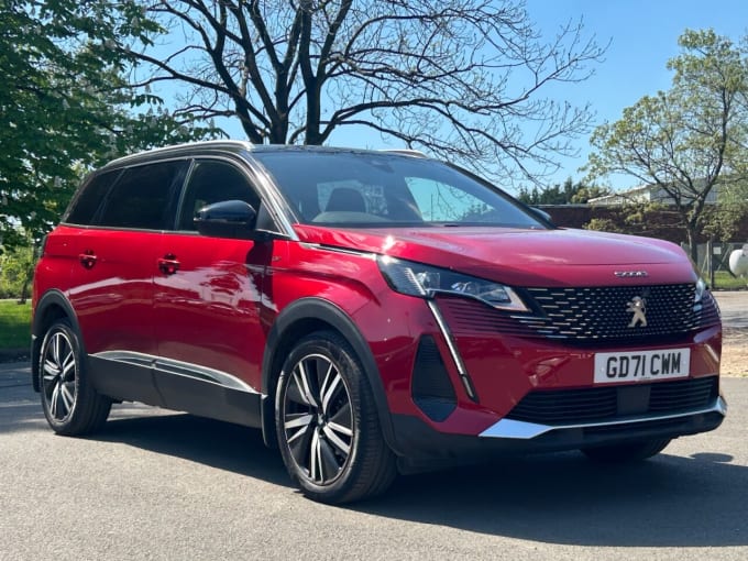 2025 Peugeot 5008