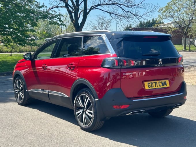 2025 Peugeot 5008
