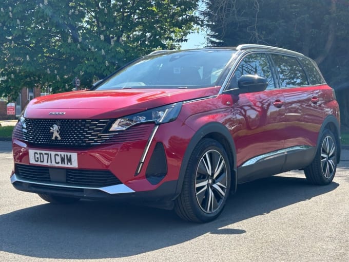 2025 Peugeot 5008