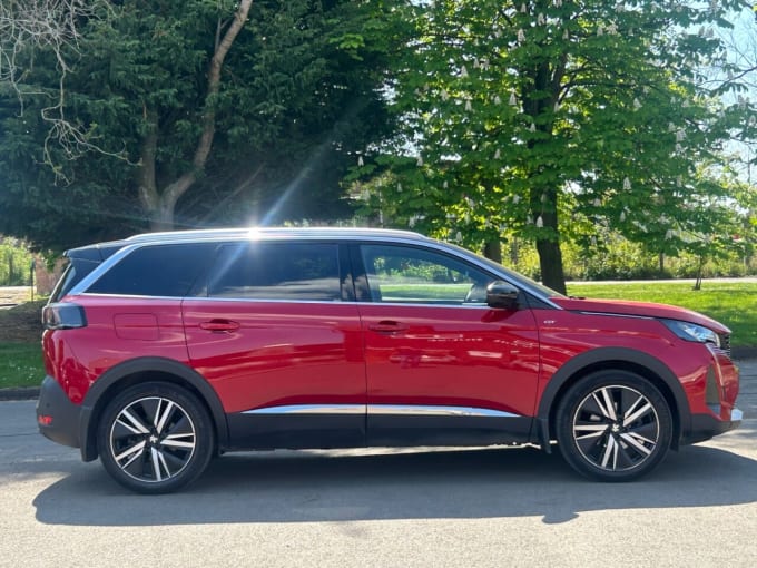 2025 Peugeot 5008