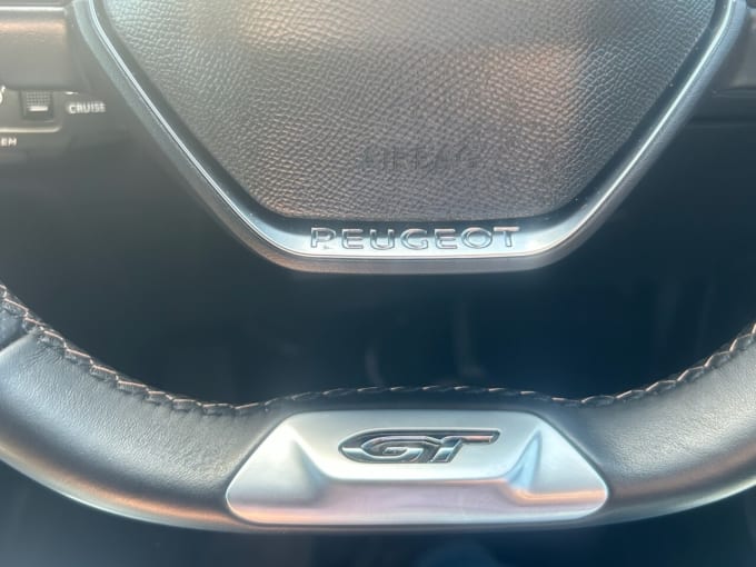 2025 Peugeot 5008