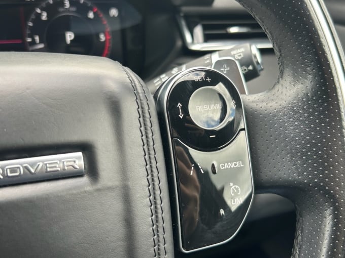 2025 Land Rover Range Rover Velar
