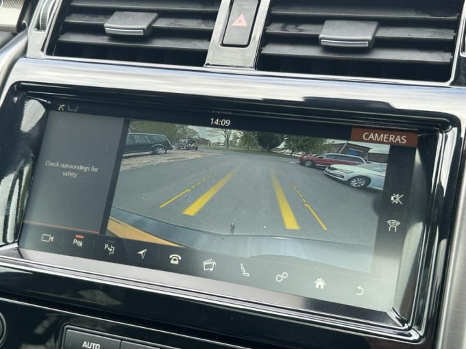 2025 Land Rover Discovery