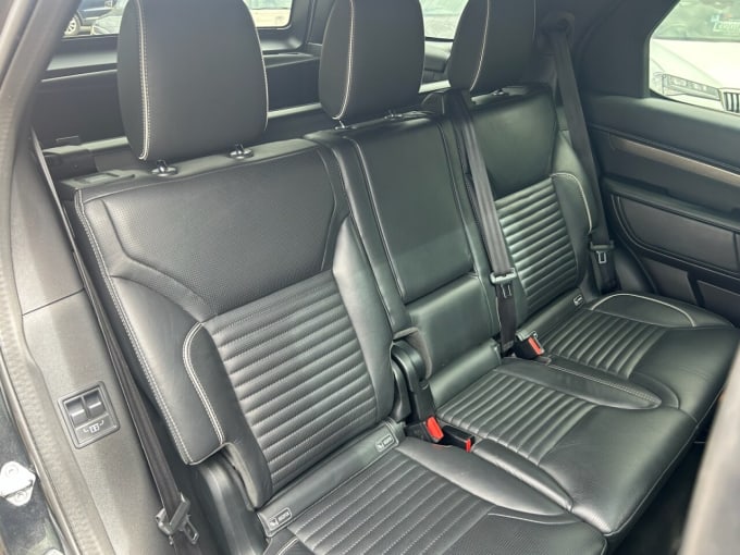 2025 Land Rover Discovery