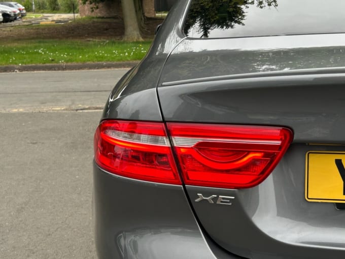 2025 Jaguar Xe