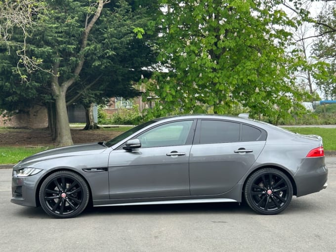 2025 Jaguar Xe
