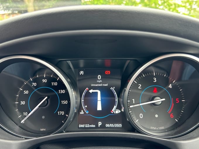 2025 Jaguar Xe
