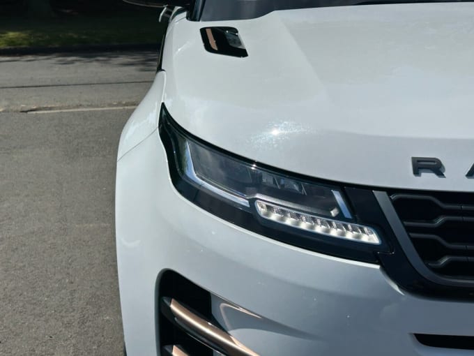 2025 Land Rover Range Rover Evoque