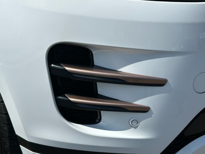 2025 Land Rover Range Rover Evoque