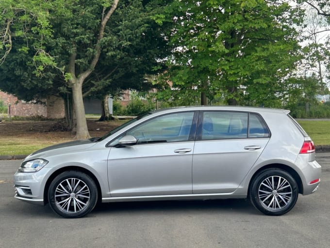 2025 Volkswagen Golf