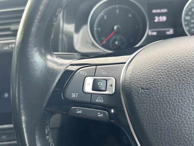2025 Volkswagen Golf