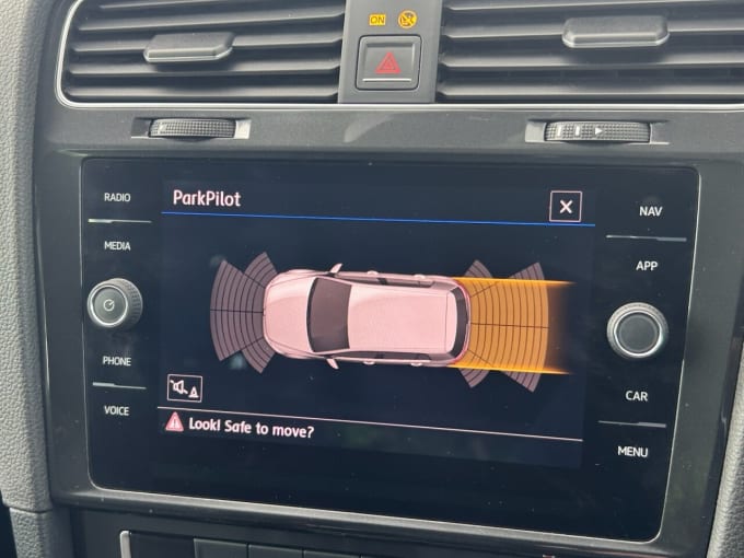 2025 Volkswagen Golf