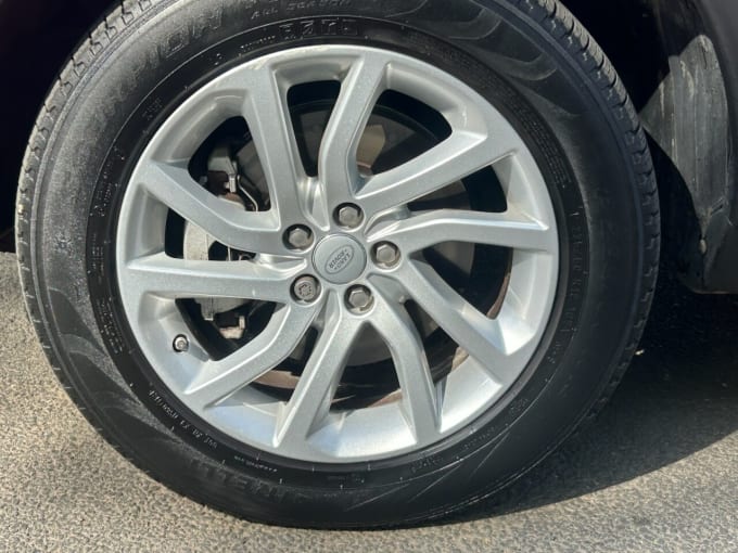 2025 Land Rover Discovery Sport