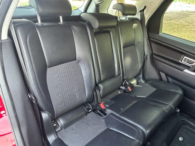 2025 Land Rover Discovery Sport