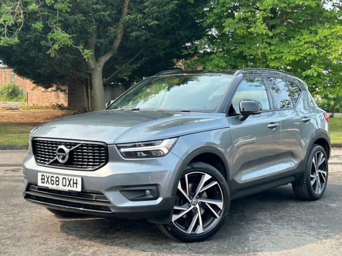 2025 Volvo Xc40