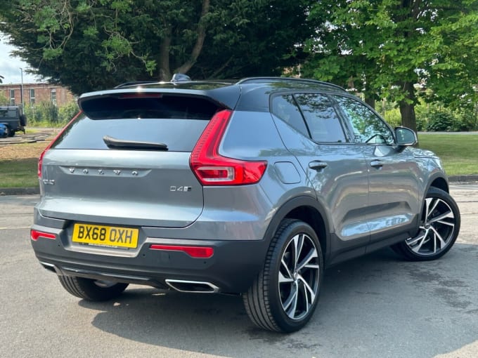 2025 Volvo Xc40