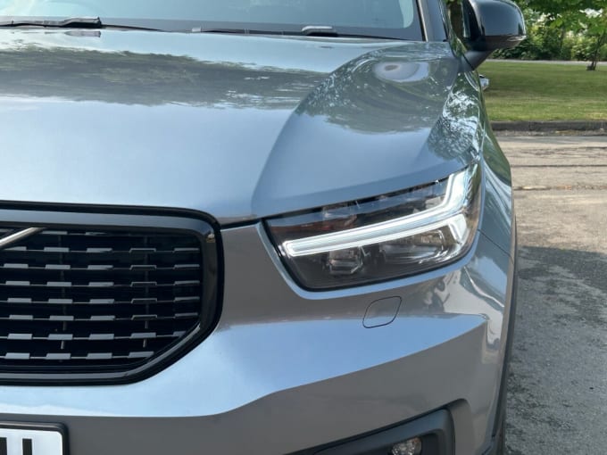 2025 Volvo Xc40