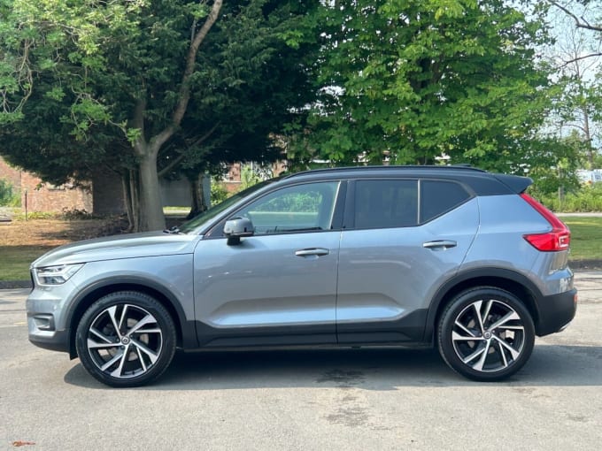 2025 Volvo Xc40