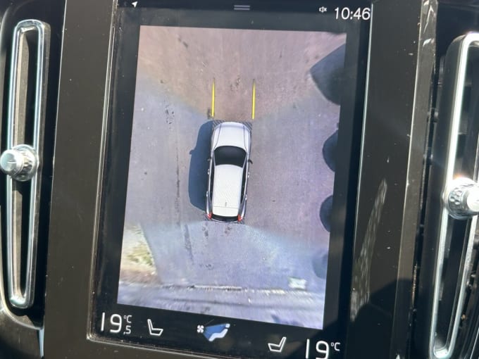 2025 Volvo Xc40