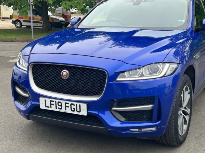 2025 Jaguar F-pace