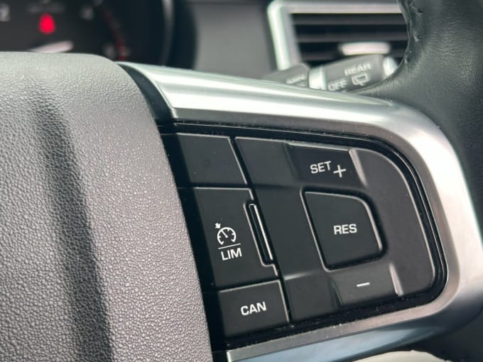 2025 Land Rover Discovery Sport