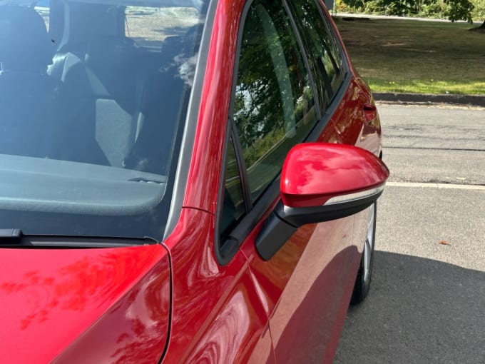 2025 Volkswagen Golf