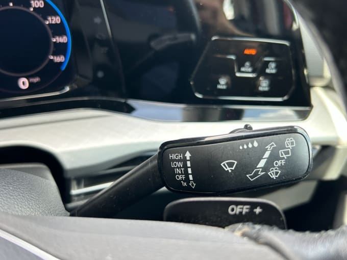 2025 Volkswagen Golf