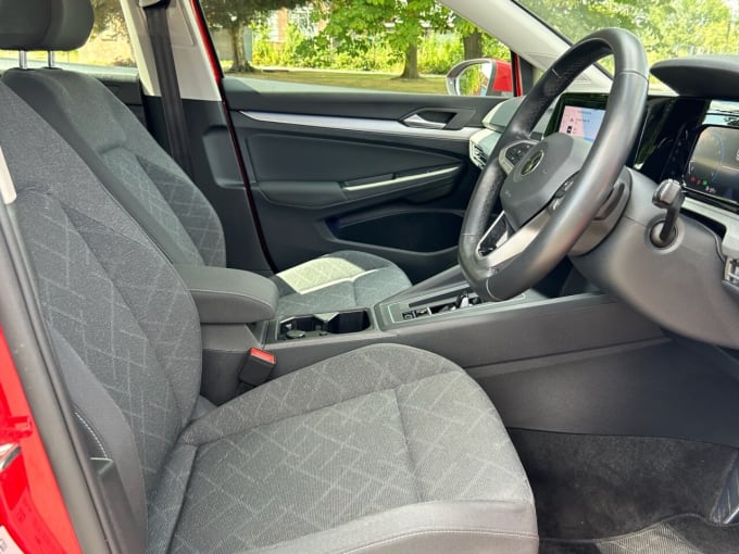 2025 Volkswagen Golf