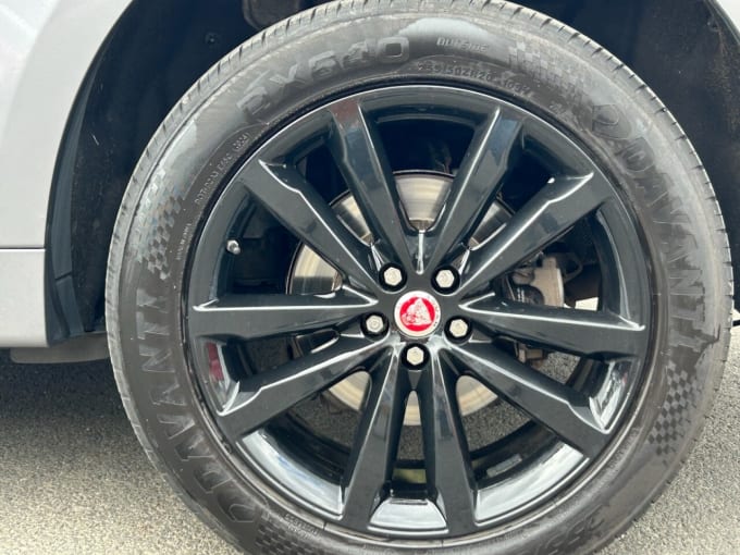 2025 Jaguar F-pace